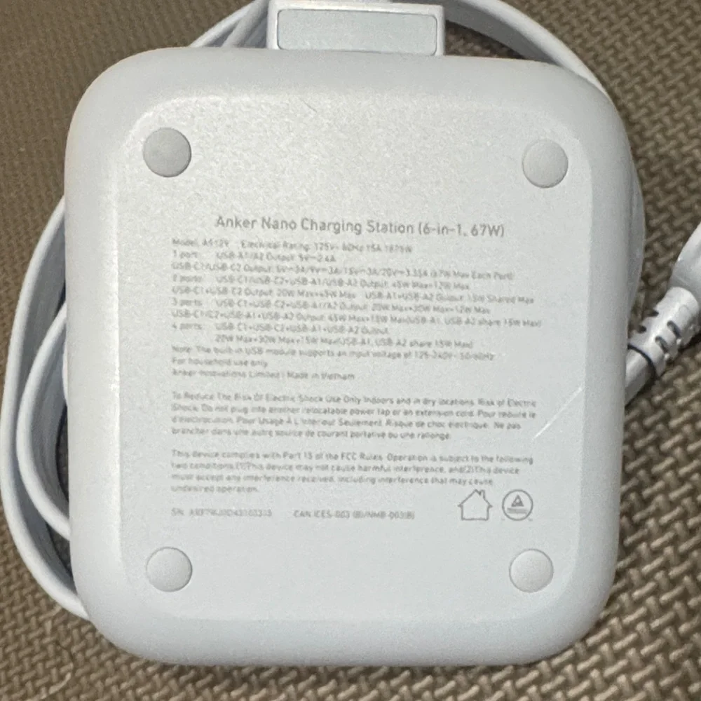 Anker Dual Outlet Power Hub in White